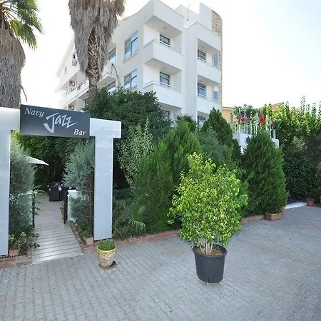 Hotell Navy İçmeler