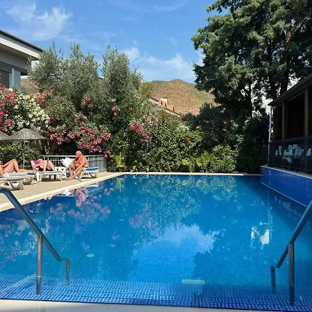 Hotell Navy İçmeler