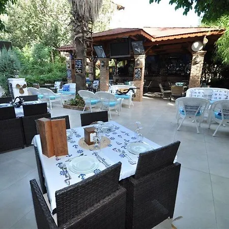 Hotell Navy İçmeler
